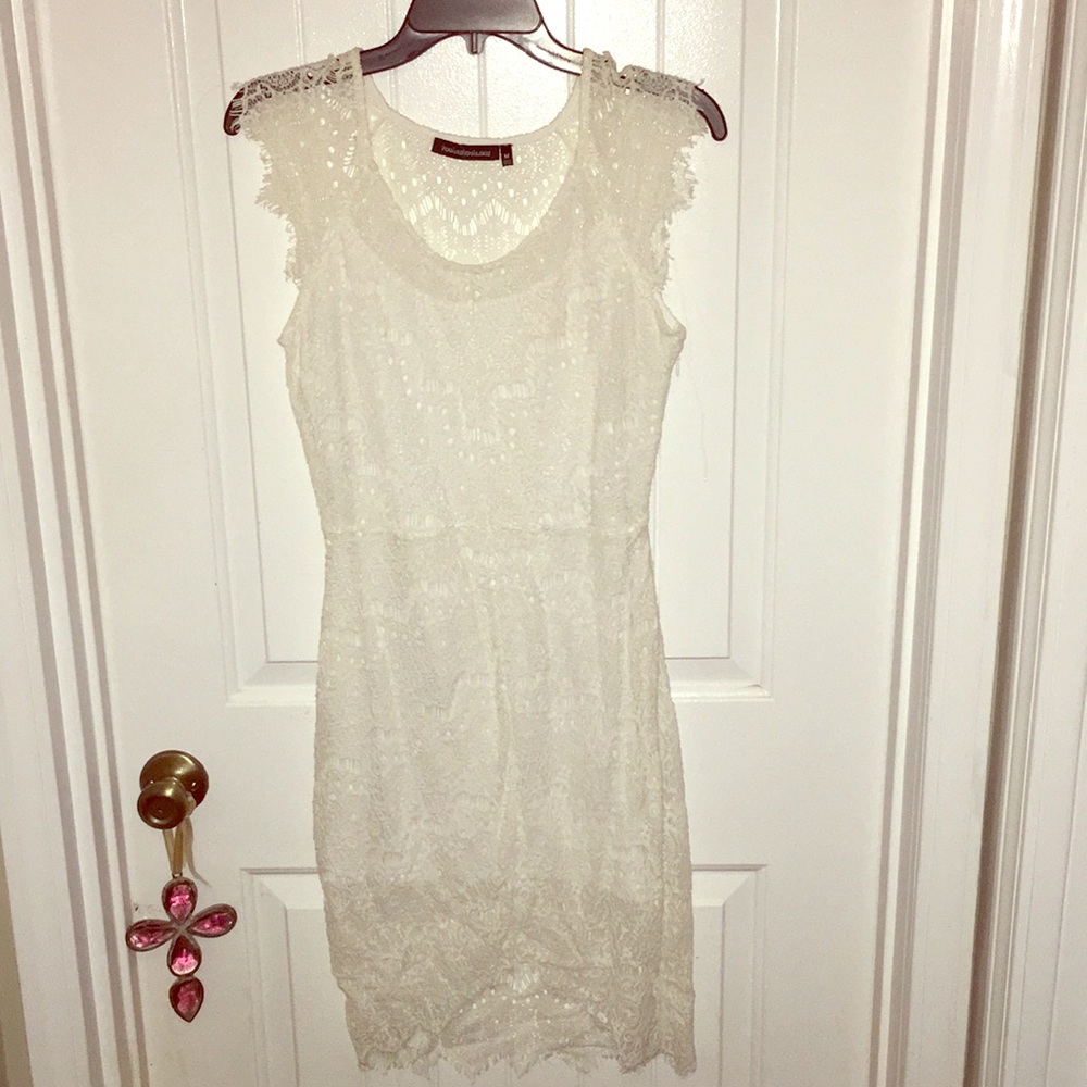 White bodycon lace dress
